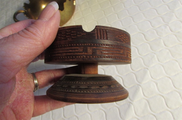 VINTAGE HEAVY BRASS BOWL & CARVED WOODEN BOWLS