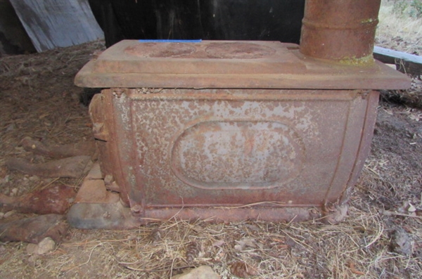 SMALL ANTIQUE 'LIBERTY' WOOD STOVE