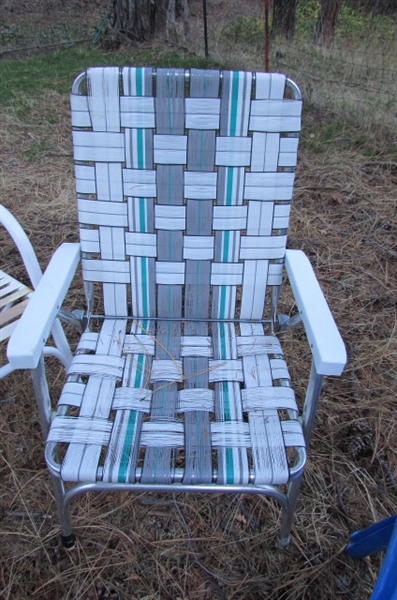 PATIO TABLE & ASSORTED CHAIRS