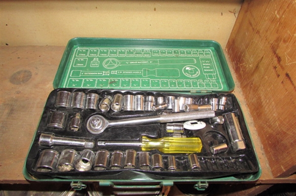 3 ELECTRIC STAPLERS & ASSORTED HAND TOOLS