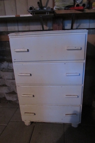 SMALL 4 DRAWER DRESSER