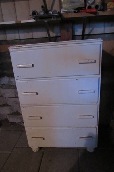 SMALL 4 DRAWER DRESSER