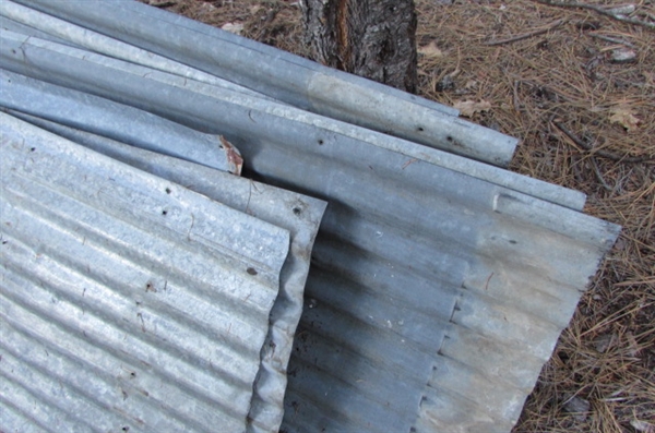 10 SHEETS OF CORRUGATED TIN