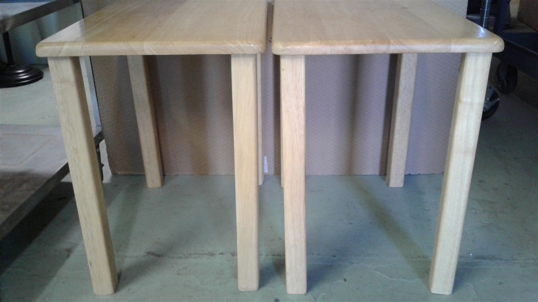 PAIR OF WOOD SIDE TABLES * MATCH PREVIOUS LOT*