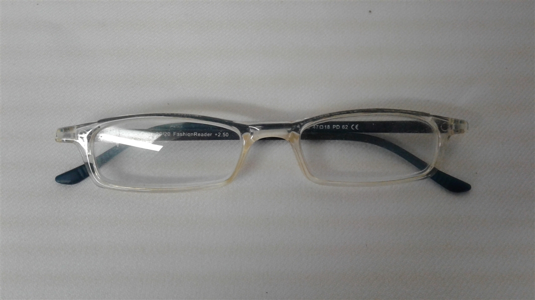 EYEGLASS LOT