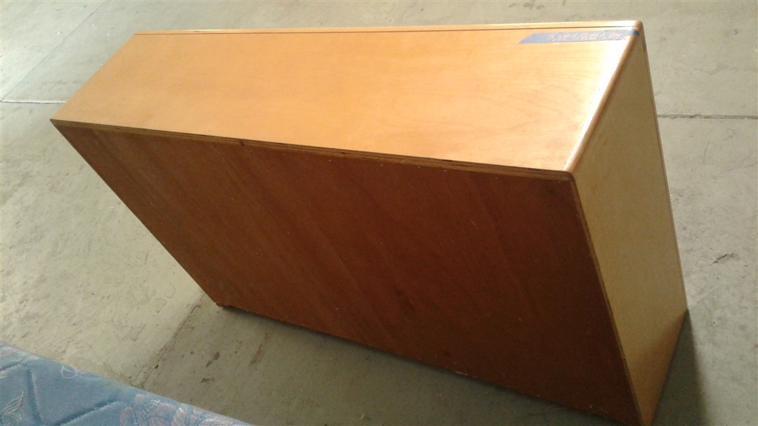 SHORT BLONDE WOOD BOOK CASE