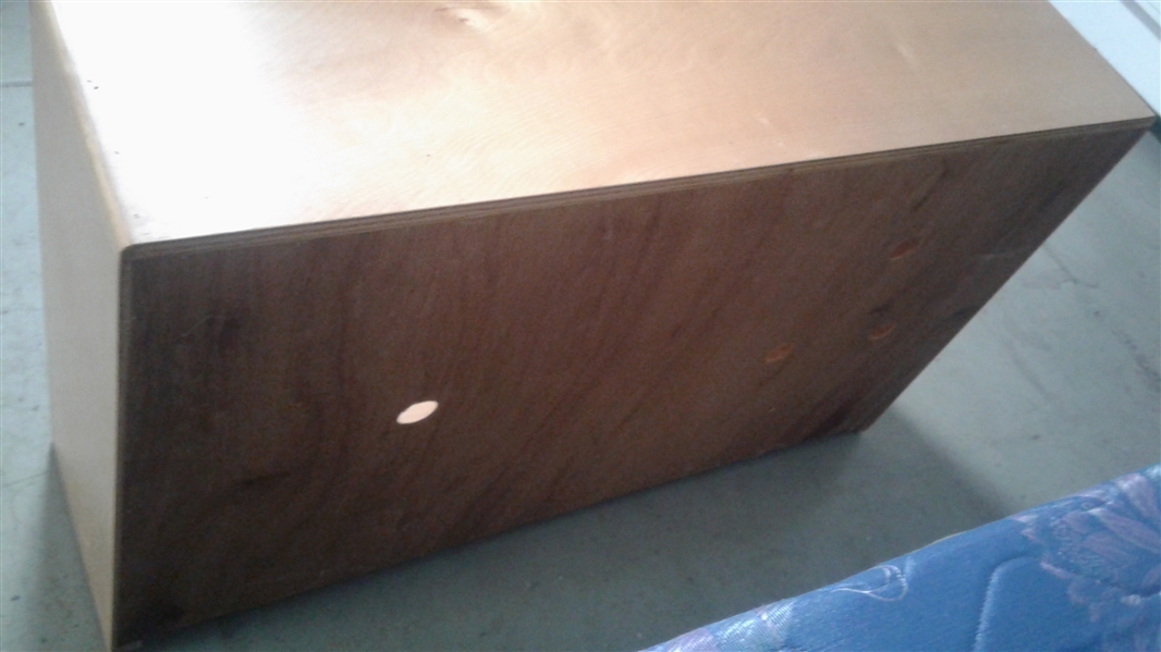 SHORT BLONDE WOOD BOOK CASE