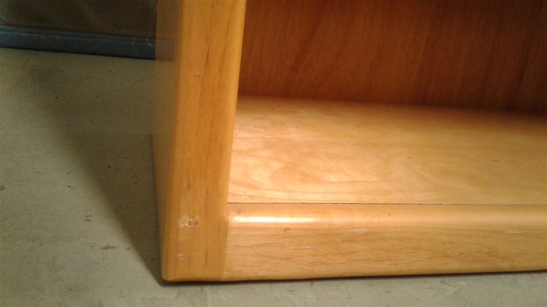 SHORT BLONDE WOOD BOOK CASE