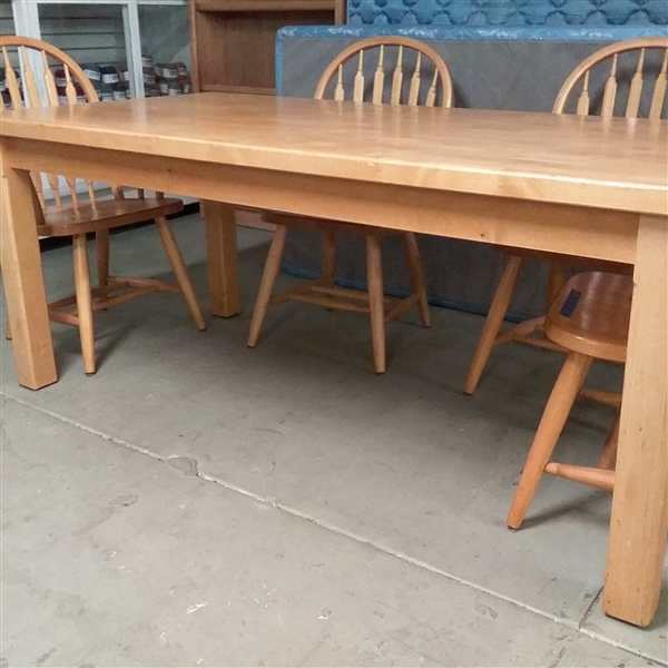 LARGE WOOD DINING TABLE & CHAIRS