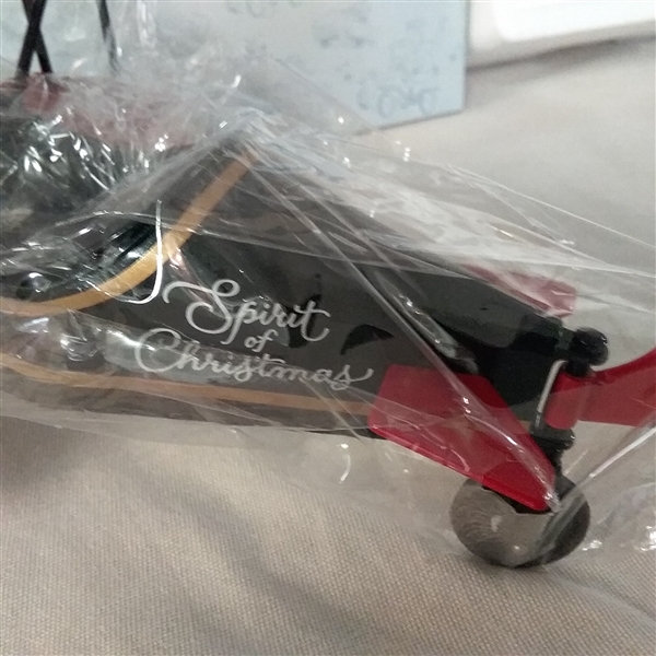 VINTAGE HALLMARK KIDDIE CAR CLASSICS CUSTOM BIPLANE 