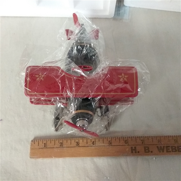 VINTAGE HALLMARK KIDDIE CAR CLASSICS CUSTOM BIPLANE 