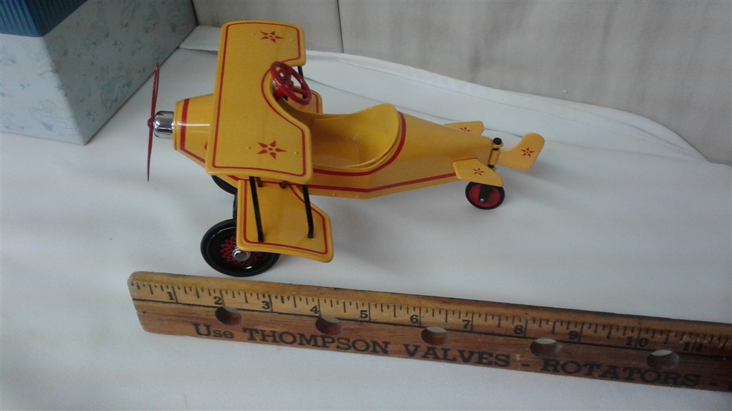 VINTAGE HALLMARK KIDDIE CAR CLASSICS 1930 CUSTOM BIPLANE