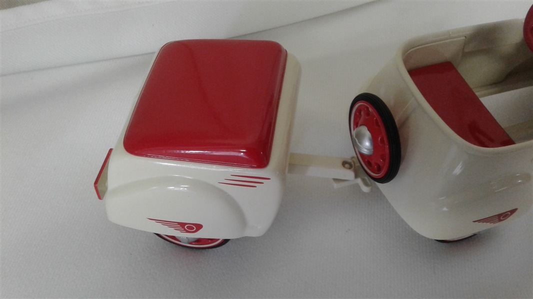 VINTAGE HALLMARK KIDDIE CAR CLASSICS 1940 CUSTOM ROADSTER WITH TRAILER