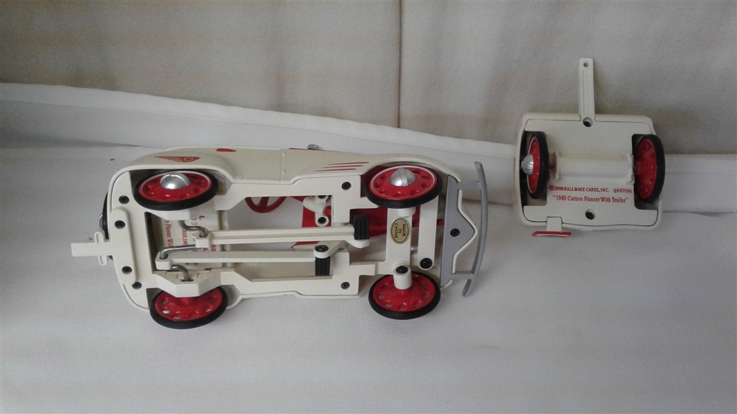 VINTAGE HALLMARK KIDDIE CAR CLASSICS 1940 CUSTOM ROADSTER WITH TRAILER