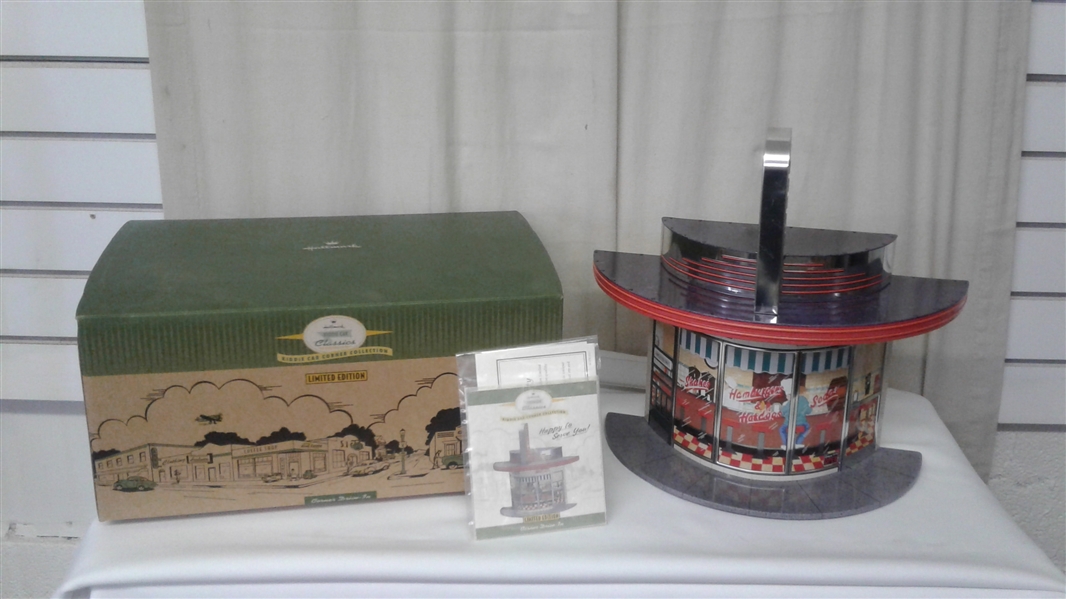 VINTAGE HALLMARK KIDDIE CAR CLASSICS CORNER DRIVE IN
