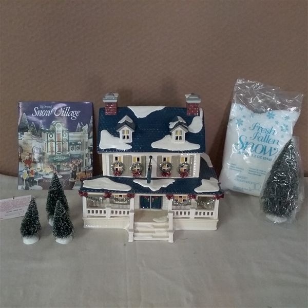 DEPARTMENT 56 SNOWY PINES INN GIFT SET