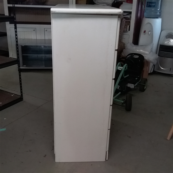 5 DRAWER DRESSER