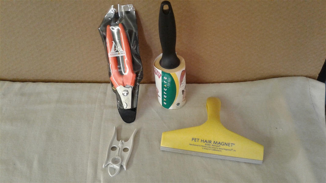 MEDIUM-LARGE DOG CARE LOT- LEASHES, SHOCK COLLAR, COLLARS, SAFETY VESTS, DOGGLES, AND MORE