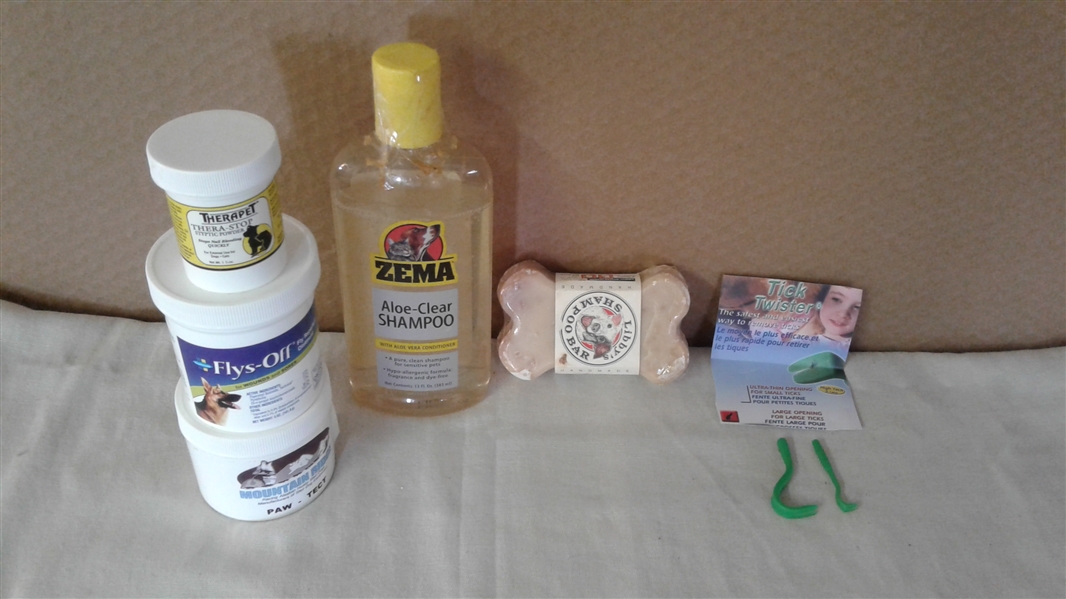 MEDIUM-LARGE DOG CARE LOT- LEASHES, SHOCK COLLAR, COLLARS, SAFETY VESTS, DOGGLES, AND MORE