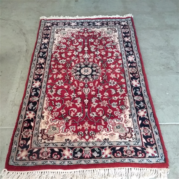 WOVEN WOOL RUG