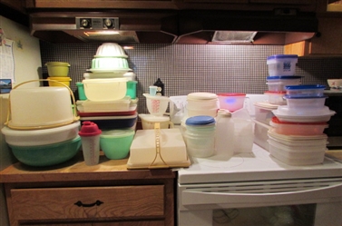 TUPPERWARE & RUBBERMAID STORAGE CONTAINERS AND MORE