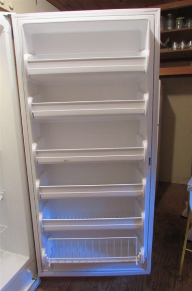 FRIGIDAIRE FROST FREE COMMERCIAL FREEZER