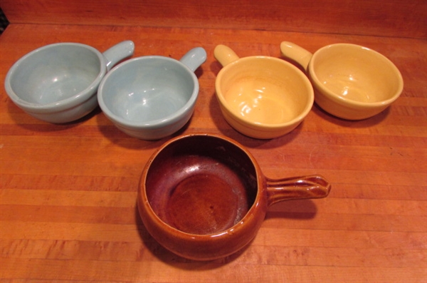 5 VINTAGE MCCOY HANDLED BEAN BOWLS