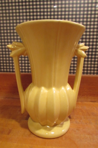 CHEERFUL YELLOW VINTAGE MCCOY POTTERY VASE & PLANTERS