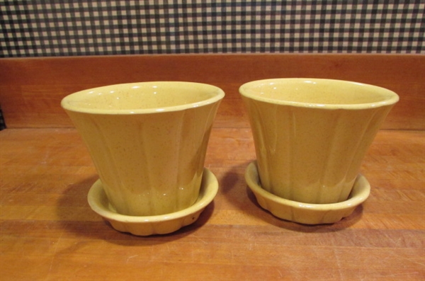 CHEERFUL YELLOW VINTAGE MCCOY POTTERY VASE & PLANTERS