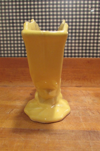 VINTAGE YELLOW MCCOY POTTERY VASE AND JARDINIERE