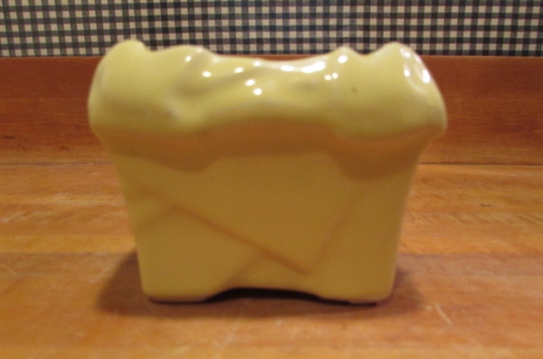 VINTAGE YELLOW MCCOY POTTERY VASE AND JARDINIERE