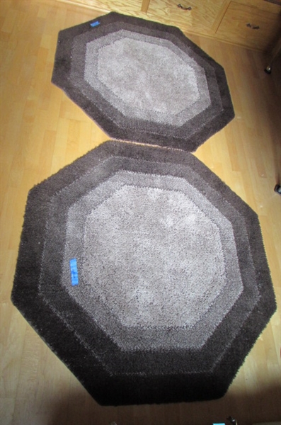 PAIR OF BROWN OCTAGON THROW/AREA RUGS