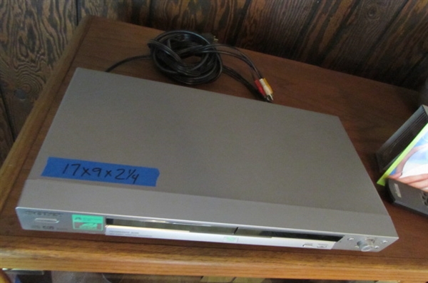 SONY CD/DVD PLAYER WITH REMOTE