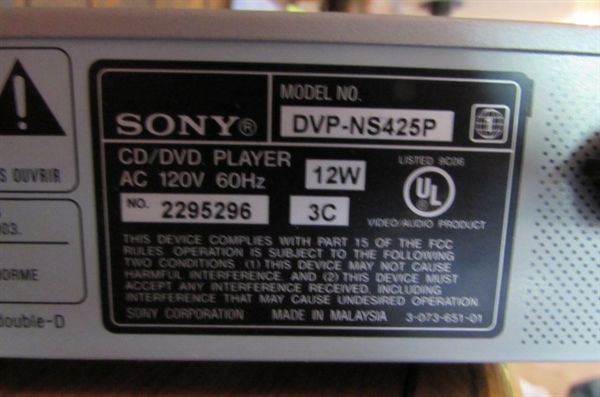 SONY CD/DVD PLAYER WITH REMOTE