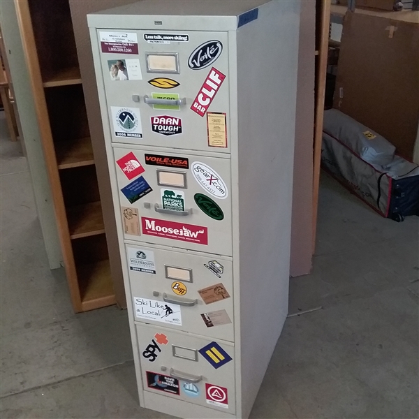 HON 4 DRAWER METAL FILING CABINET 