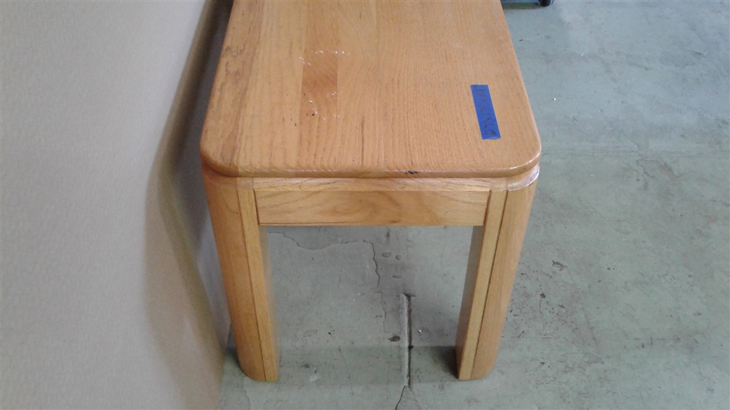 SMALL STURDY ACCENT TABLE 