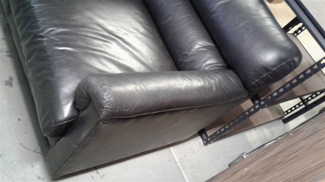THE LEATHER FACTORY VINTAGE LEATHER COUCH