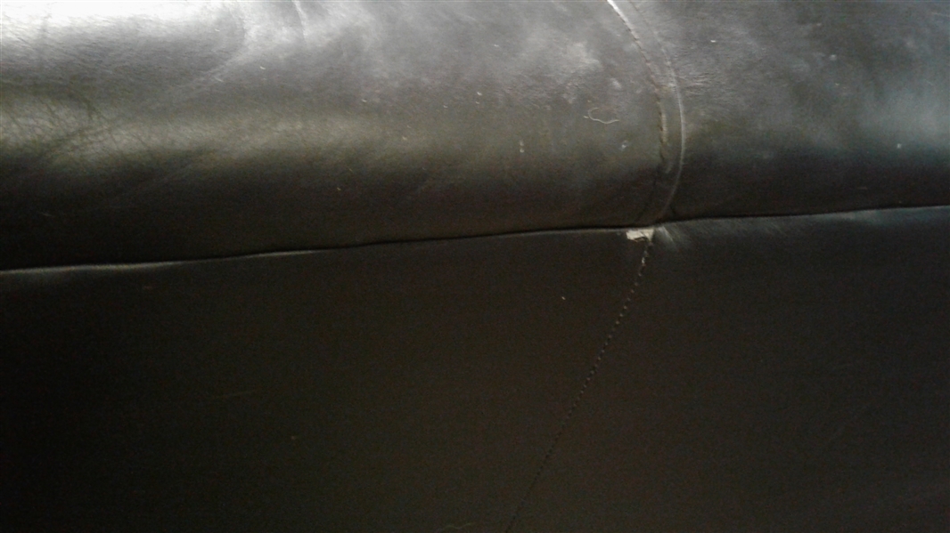 THE LEATHER FACTORY VINTAGE LEATHER COUCH