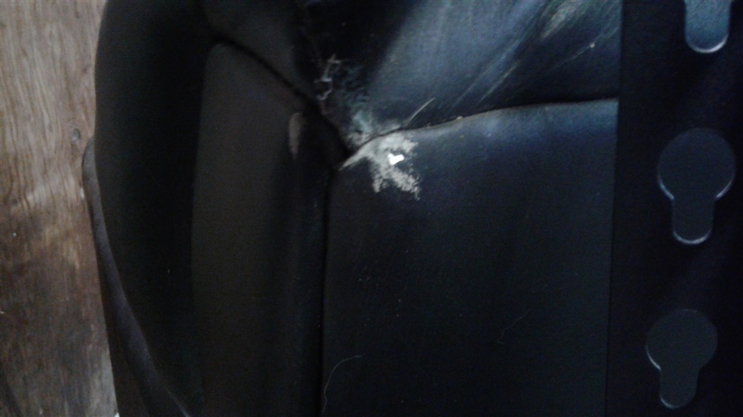 THE LEATHER FACTORY VINTAGE LEATHER COUCH