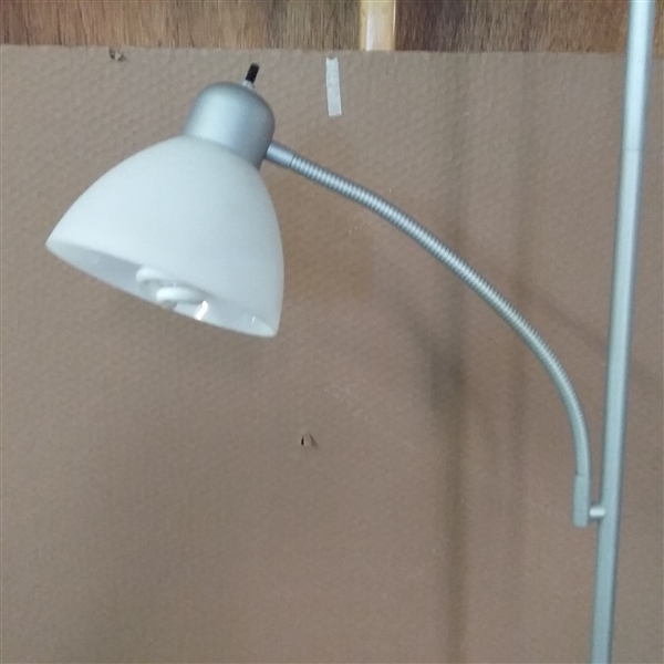 FLOOR LAMP WITH TWO LIGHTS