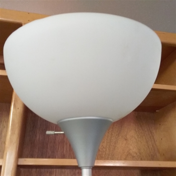 FLOOR LAMP WITH TWO LIGHTS