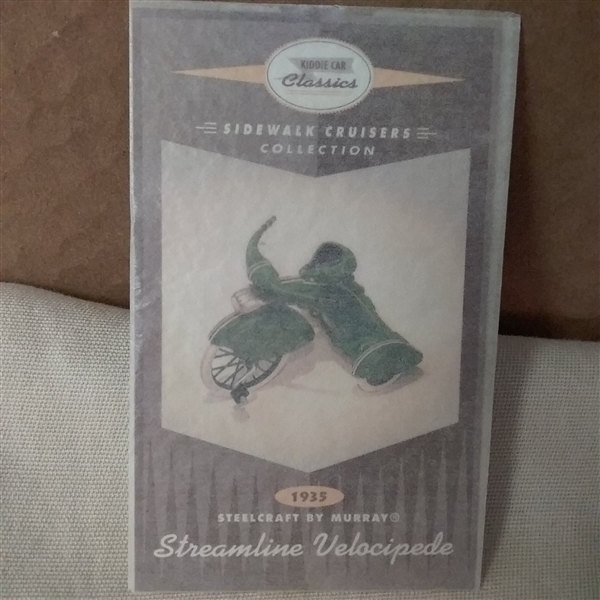 VINTAGE HALLMARK KIDDIE CAR CLASSICS 1935 STREAMLINE VELOCIPEDE
