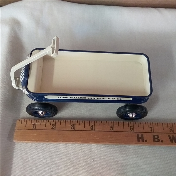 VINTAGE HALLMARK KIDDIE CAR CLASSICS 1935 AMERICAN AIRFLOW COASTER