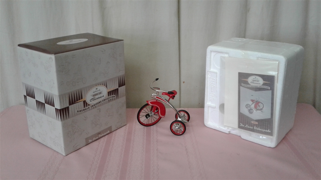 VINTAGE HALLMARK KIDDIE CAR CLASSICS 1937 DE LUXE VELOCIPEDE