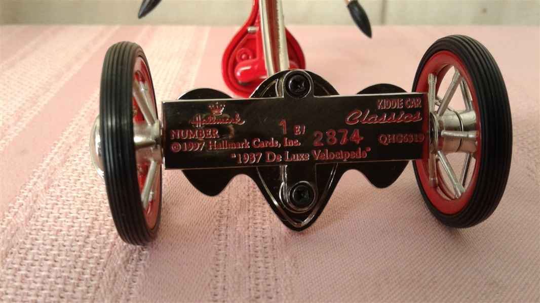 VINTAGE HALLMARK KIDDIE CAR CLASSICS 1937 DE LUXE VELOCIPEDE