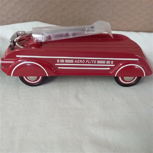 VINTAGE HALLMARK KIDDIE CAR CLASSICS 1940 AERO FLITE WAGON