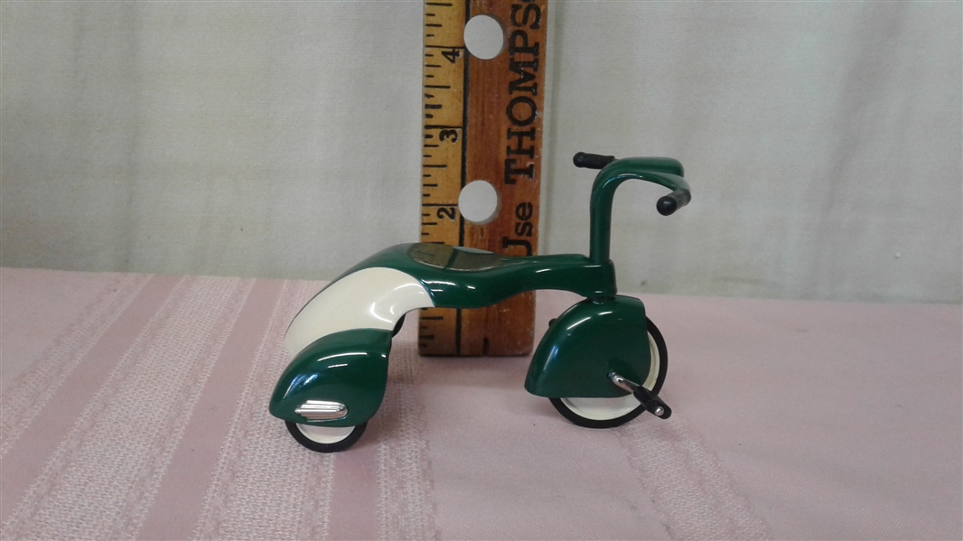 VINTAGE HALLMARK KIDDIE CAR CLASSICS 1939 AMERICAN NATIONAL PEDAL BIKE