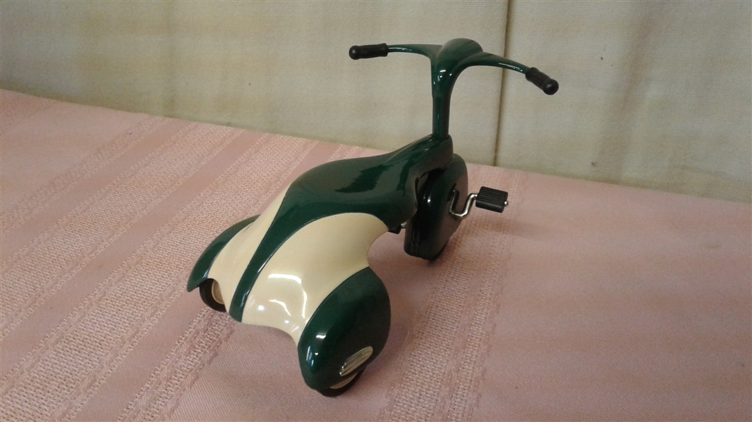 VINTAGE HALLMARK KIDDIE CAR CLASSICS 1939 AMERICAN NATIONAL PEDAL BIKE