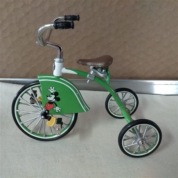 VINTAGE HALLMARK KIDDIE CAR CLASSICS 1934 MICKEY MOUSE VELOCIPEDE