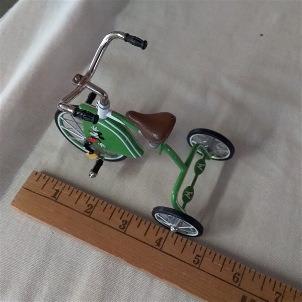 VINTAGE HALLMARK KIDDIE CAR CLASSICS 1934 MICKEY MOUSE VELOCIPEDE